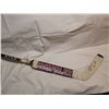 Image 4 : NHL UNKNOWN GOALIE SIGNED GOALIE STICK