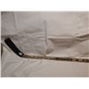 Image 1 : NHL UNKNOWN PLAYER STICK, TEAM SIGNED