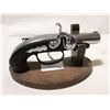 Image 4 : VINTAGE GUN SHAPED LIGHTER ON STAND