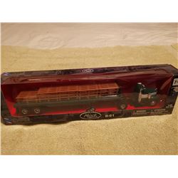 MACK DIE CAST B-61, 1:43 SCALE, 18"