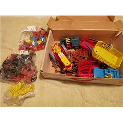 VINTAGE "DOWN OF FARM" BOXED SET