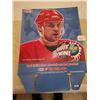 Image 1 : 2002 YZERMAN SHOOT TO WIN RARE CARDBOARD 23" X 32"