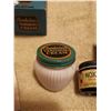 Image 2 : VANISHING CREAM & 2 VINTAGE NOXZEMAS