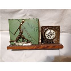 22" ELECTRIC LAMP & CLOCK, CURLING THEME