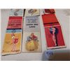 Image 2 : 6 PIN-UP GIRLS MATCHBOOKS, LOT 3