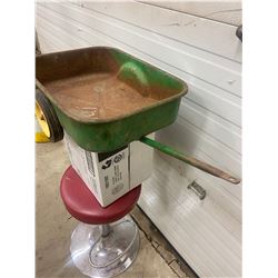 JOHN DEERE PEDAL TRACTOR WAGON