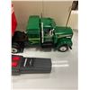 Image 5 : MOVIN' ON REMOTE CONTROL TRACTOR TRAILER, 1970'S $79.95 PURCHASE PRICE, LEWIS 'GALOOB' INC. *LIKE NE