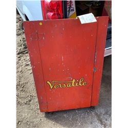 Versatile Machinery Display Cabinet (29" x 39" x 7")