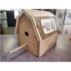 BARN BIRD HOUSE 5" X 7" X 7.5" H