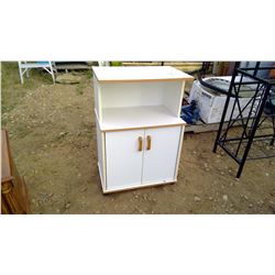 KITCHEN STORAGE ON WHEELS