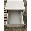 Image 2 : METAL FILE CABINET