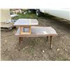 Image 1 : VINTAGE END TABLE