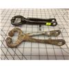 Image 2 : VINTAGE CATTLE NOSE PULL TOOLS LOT OF 2