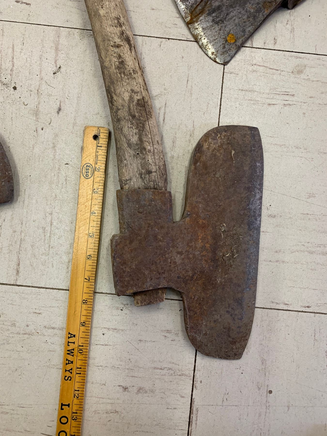 LOT OF AXES AND HEADS INCLUDING A DOUBLE AX HEAD Schmalz Auctions