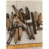 Image 3 : LOT OF OLD HAND TOOLS