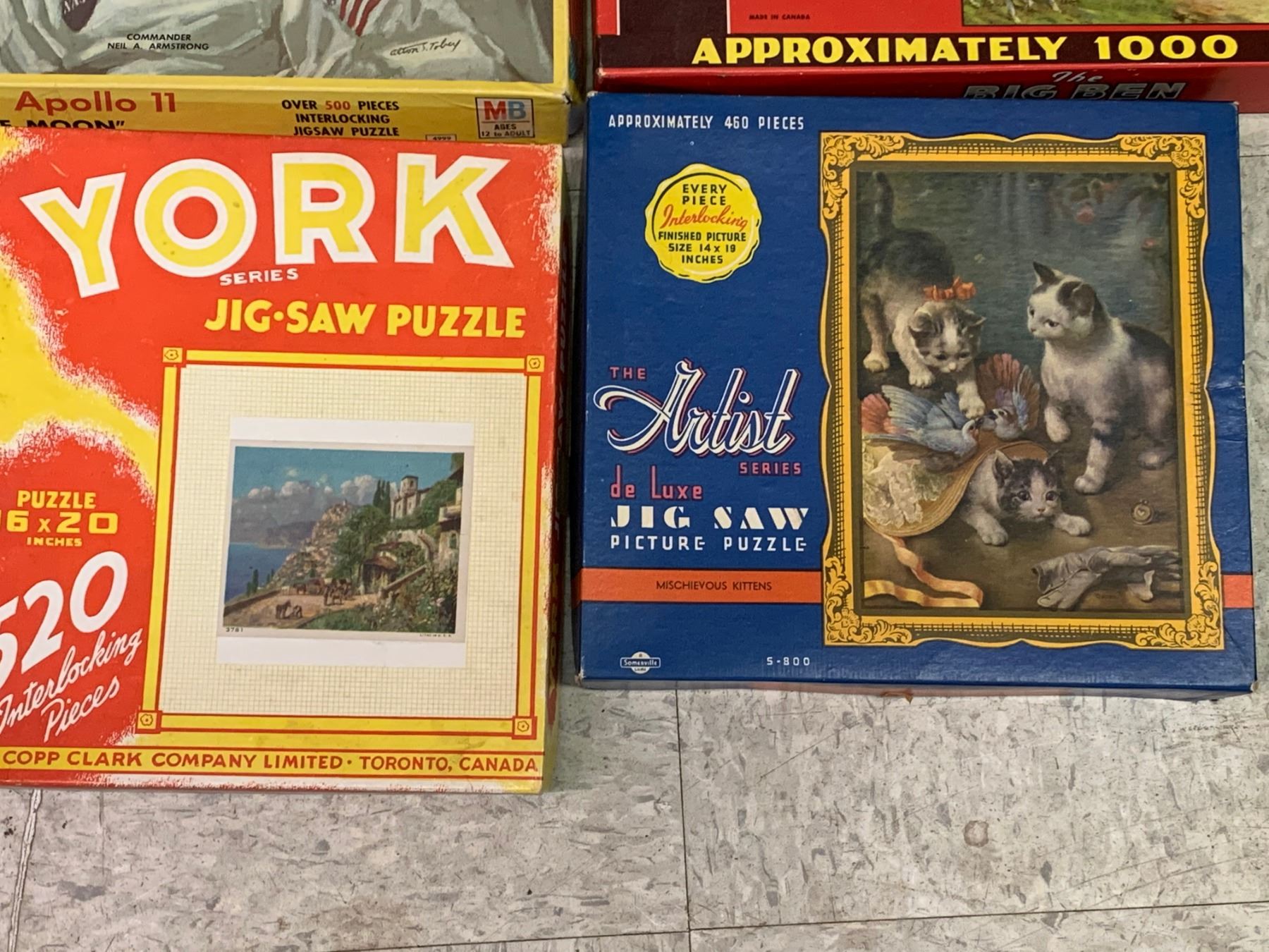 LOT OF VINTAGE PUZZLES
