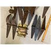 Image 4 : LARGE LOT OF OLD HINGES