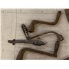 Image 2 : LOT OF ANTIQUE STOVE CRANKS AND LIFTER