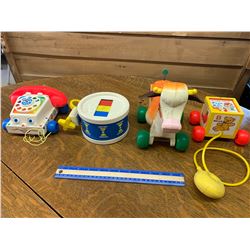 LOT OF VINTAGE FISHER PRICE TOYS