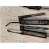 Image 4 : LOT OF OLD GREASE GUNS