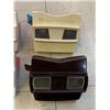Image 5 : LOT OF VINTAGE VIEW-MASTER TOYS