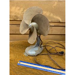ANTIQUE RUBBER BLADE DESK FAN
