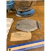 Image 3 : COLEMAN NO. 4A IRON WITH BOX INSTRUCTIONS ETC