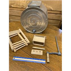 BUTTER CHURN AND PRESS