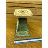 Image 2 : VINTAGE METAL SCALE