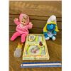 Image 1 : VINTAGE KIDS LOT SMURFETTE VANITY SET ETC