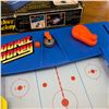 Image 5 : VINTAGE MATTEL 1978 ROCKET HOCKEY GAME AND BOX