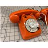 Image 2 : VINTAGE VIPA ORANGE TOY INTERCOM TELEPHONES BATTERY OP