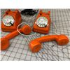 Image 4 : VINTAGE VIPA ORANGE TOY INTERCOM TELEPHONES BATTERY OP