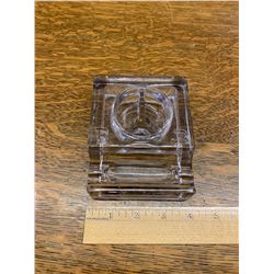 GLASS 2 COMPARTMENT INK WELL