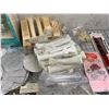 Image 4 : LOT OF VINTAGE CAKE DECORATING AND BAKING RELATED