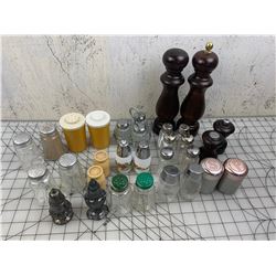LOT OF SALT AND PEPPER SHAKERS