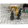 Image 2 : LOT OF SALT AND PEPPER SHAKERS