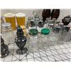 Image 3 : LOT OF SALT AND PEPPER SHAKERS