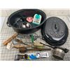 Image 1 : ROASTER AND VINTAGE KITCHEN CONTENTS