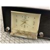 Image 7 : VINTAGE SILVERTONE CLOCK TUNE RADIO