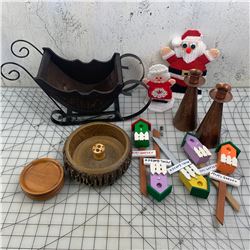 MISC LOT GARDEN STAKES SLEIGH COPPER CANDLE HOLDERS ETC