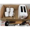 Image 4 : KITCHEN LOT TOASTER MUGS ETC