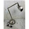 Image 1 : SWIVEL LAMP