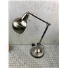 Image 4 : SWIVEL LAMP