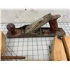 Image 3 : WOODEN CLAMPS AND WOOD PLANES