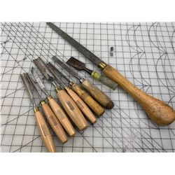 LOT OF CHISELS