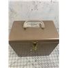 Image 2 : METAL 78rpm RECORD CASE AND 22 RECORDS
