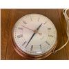 Image 2 : VINTAGE WESTCLOX WALL CLOCK