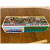 Image 6 : VINTAGE SHINSEI HORSE RACING GAME WITH BOX