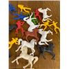 Image 4 : VINTAGE TOY COWBOYS INDIANS AND HORSES